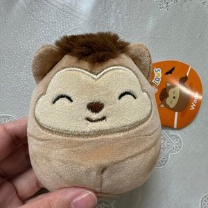 (NWT) Wade the werewolf squishmallow capsule 4”